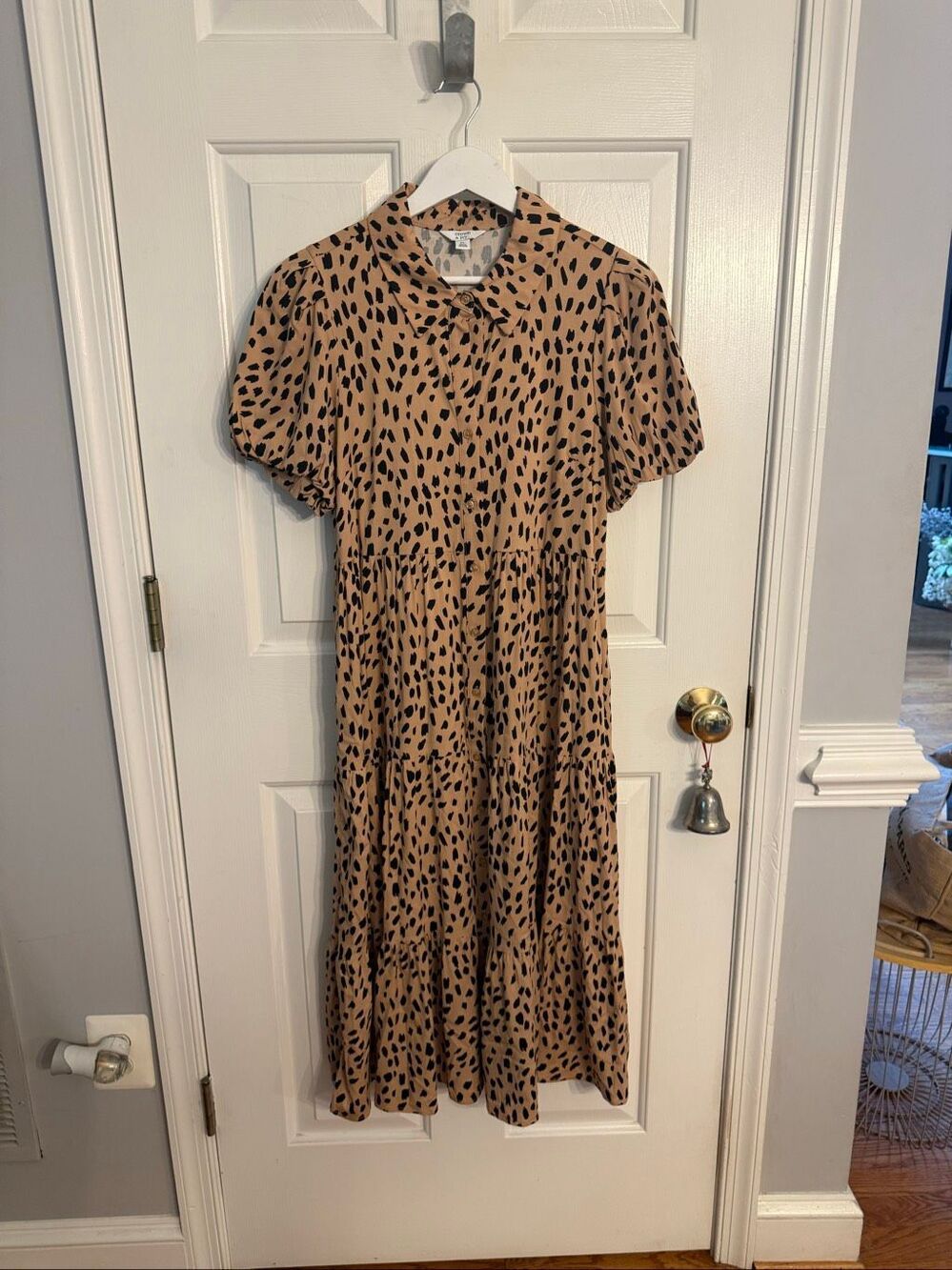 Crown & Ivy Tan & Black Cheetah Print Tiered Puff Sleeve Dress sz PL NWOT